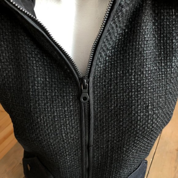 RW&CO. Black Warm Hooded Vest in Black - XS - Picture 8 of 16